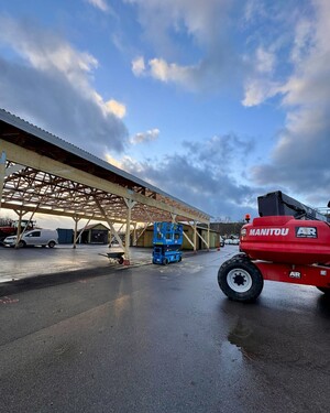 Maskiner och byggmaterial