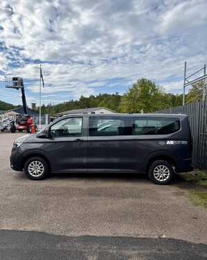 Hyr minibuss